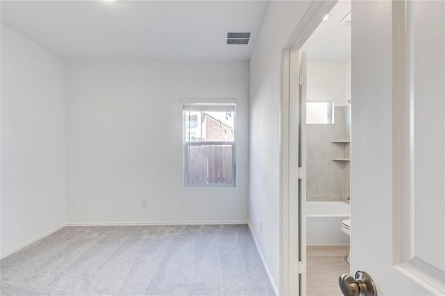 163 Cibolo Creek LOOP, Bastrop, TX 78602