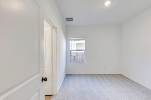 163 Cibolo Creek LOOP, Bastrop, TX 78602