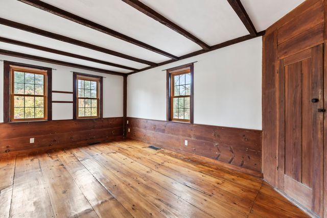 49 Exeter Road, North Hampton, NH 03862