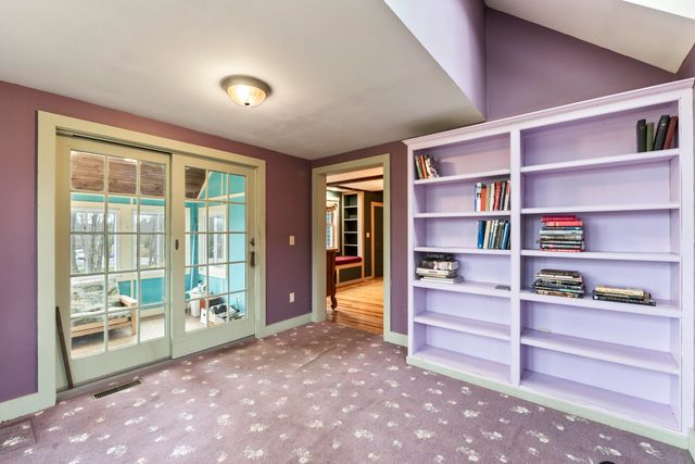 49 Exeter Road, North Hampton, NH 03862