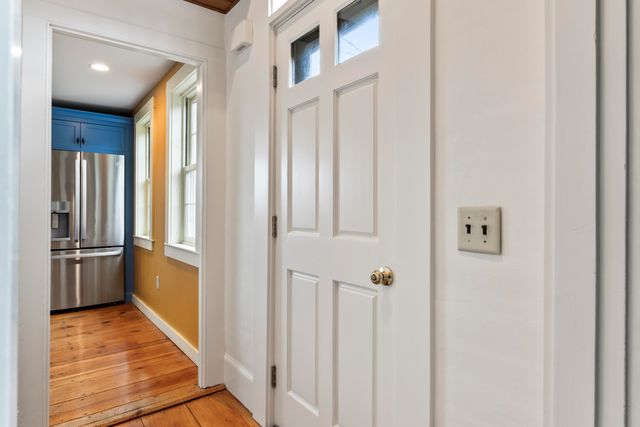 49 Exeter Road, North Hampton, NH 03862