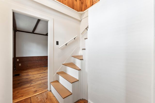 49 Exeter Road, North Hampton, NH 03862