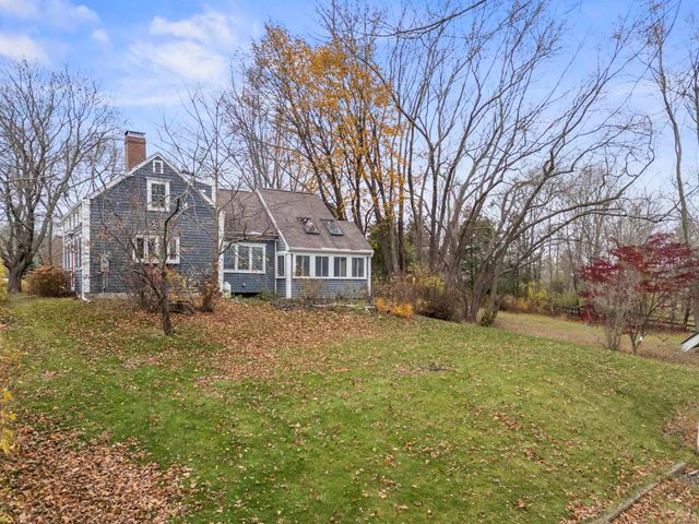 49 Exeter Road, North Hampton, NH 03862
