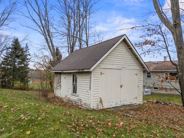 49 Exeter Road, North Hampton, NH 03862