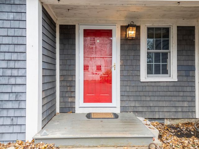 49 Exeter Road, North Hampton, NH 03862