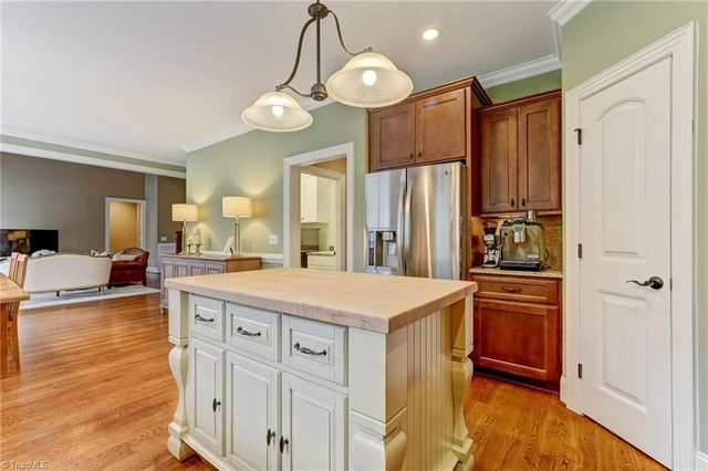 8925 Grove Park Drive, Oak Ridge, NC 27310