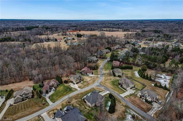 8925 Grove Park Drive, Oak Ridge, NC 27310