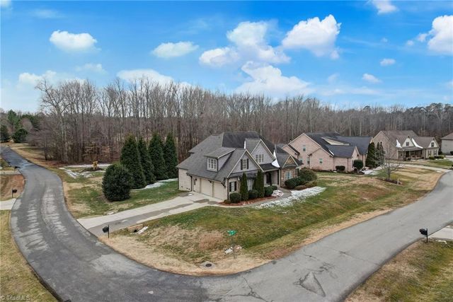 8925 Grove Park Drive, Oak Ridge, NC 27310