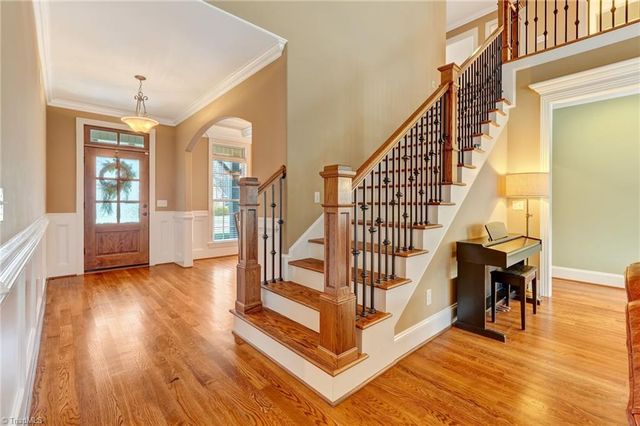 8925 Grove Park Drive, Oak Ridge, NC 27310