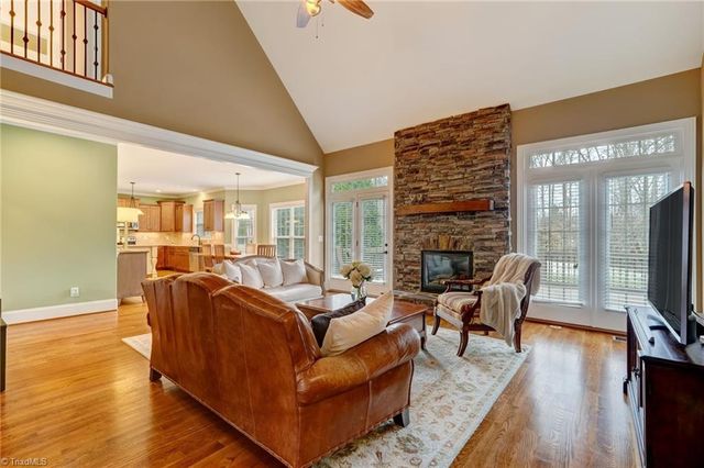 8925 Grove Park Drive, Oak Ridge, NC 27310