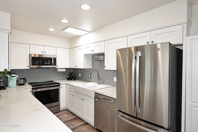 4800 N 68TH Street 107, Scottsdale, AZ 85251