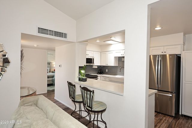 4800 N 68TH Street 107, Scottsdale, AZ 85251