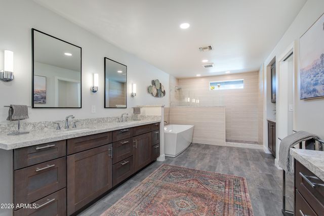 2409 E SOLANO Drive, Phoenix, AZ 85016