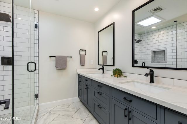 2409 E SOLANO Drive, Phoenix, AZ 85016