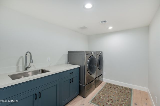2409 E SOLANO Drive, Phoenix, AZ 85016