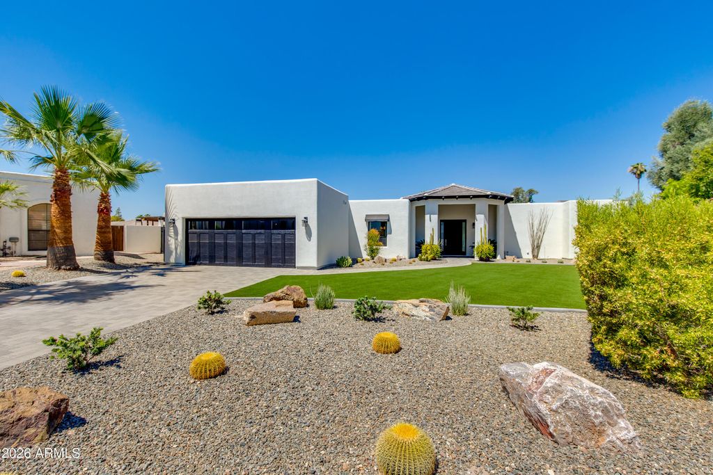 2409 E SOLANO Drive, Phoenix, AZ 85016 — photo 2