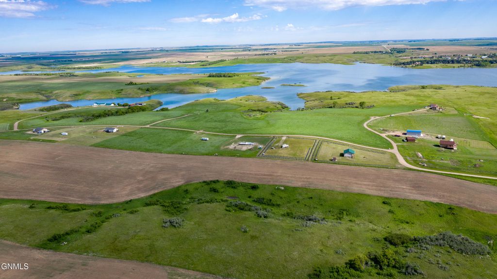 1224 50g Avenue NW, Garrison, ND 58540 photo 7