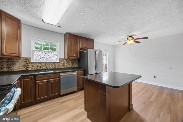 313 COOL BREEZE CT, Pasadena, MD 21122