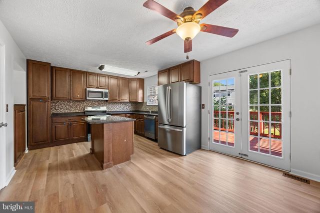 313 COOL BREEZE CT, Pasadena, MD 21122
