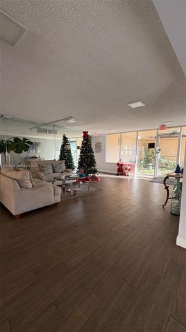 6300 NW 2nd Ave 403, Boca Raton, FL 33487