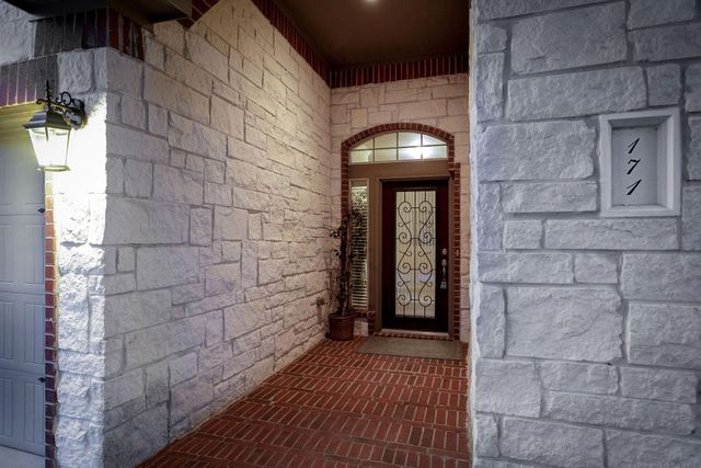 171 Black Swan Place, Magnolia, TX 77354