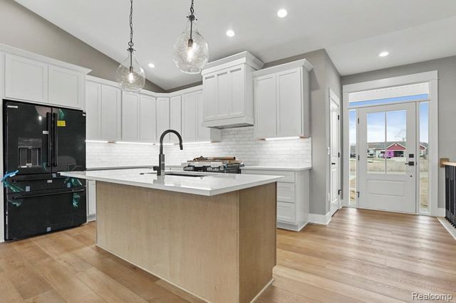 7195 Geraldine Circle, Swartz Creek, MI 48473