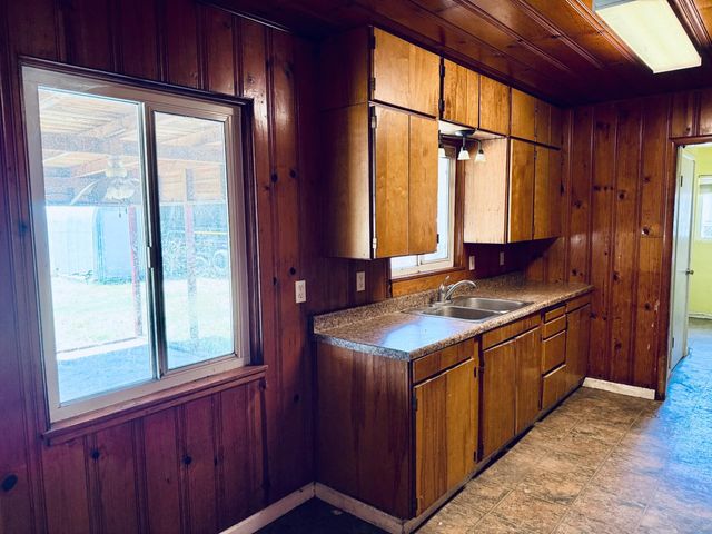1946 16th St, Olivehurst, CA 95961