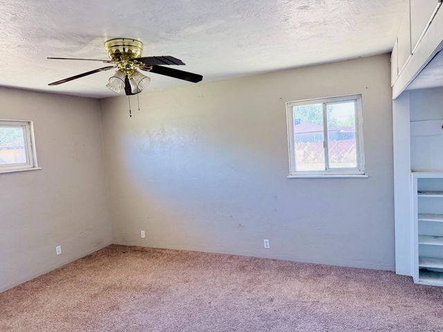 1946 16th St, Olivehurst, CA 95961