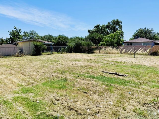 1946 16th St, Olivehurst, CA 95961