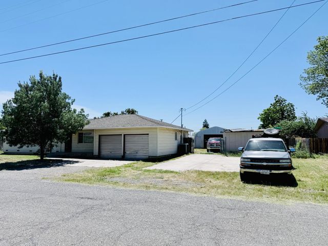 1946 16th St, Olivehurst, CA 95961
