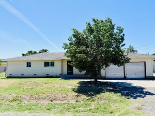1946 16th St, Olivehurst, CA 95961