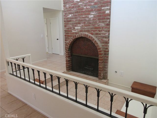 18715 Braemore Road, Northridge, CA 91326