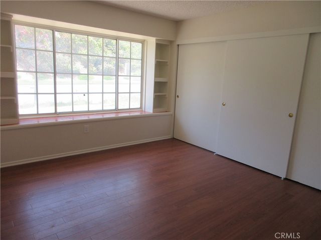 18715 Braemore Road, Northridge, CA 91326