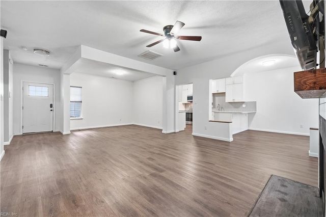 5008 James ST, Chesapeake, VA 23321