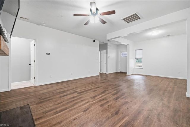 5008 James ST, Chesapeake, VA 23321