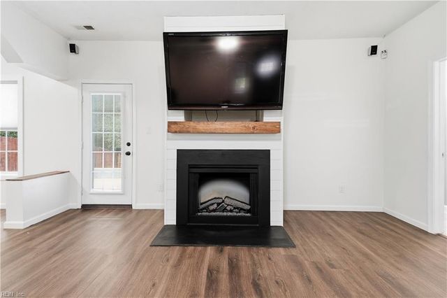5008 James ST, Chesapeake, VA 23321