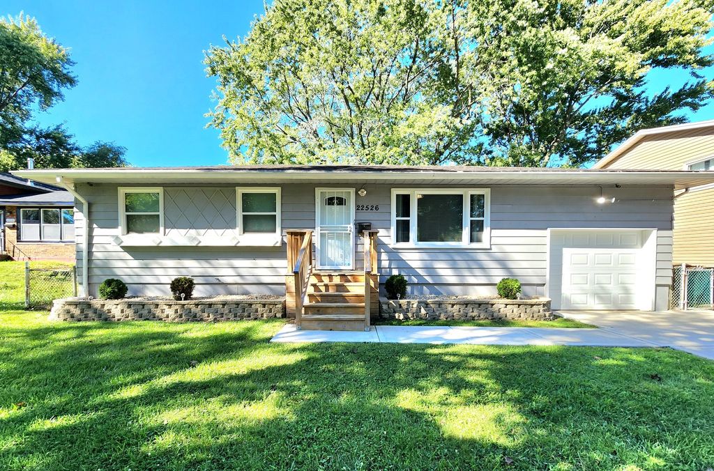 22526 Jeffrey Avenue, Sauk Village, IL 60411