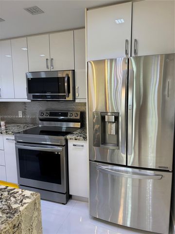 10024 Winding Lake Rd 102, Sunrise, FL 33351
