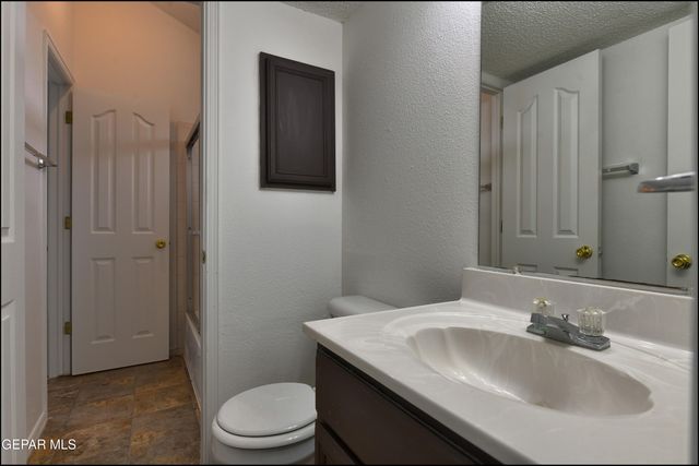7958 Starry Night Drive, El Paso, TX 79932