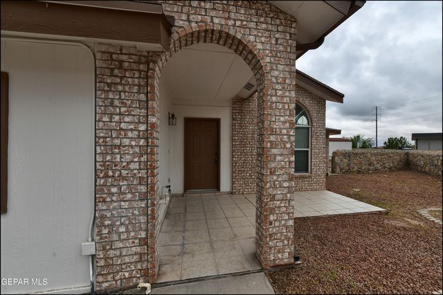 7958 Starry Night Drive, El Paso, TX 79932