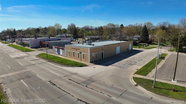 32300 Michigan Avenue, Wayne, MI 48184