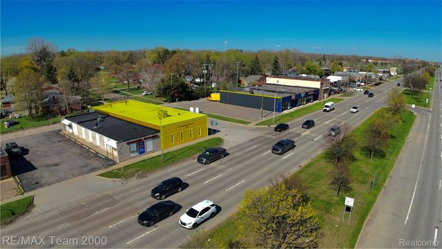 32300 Michigan Avenue, Wayne, MI 48184