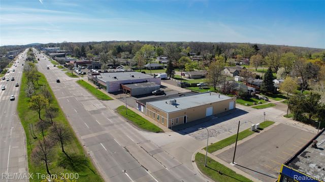 32300 Michigan Avenue, Wayne, MI 48184
