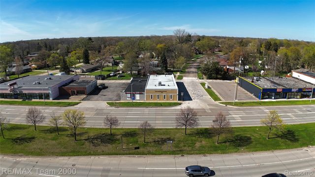 32300 Michigan Avenue, Wayne, MI 48184