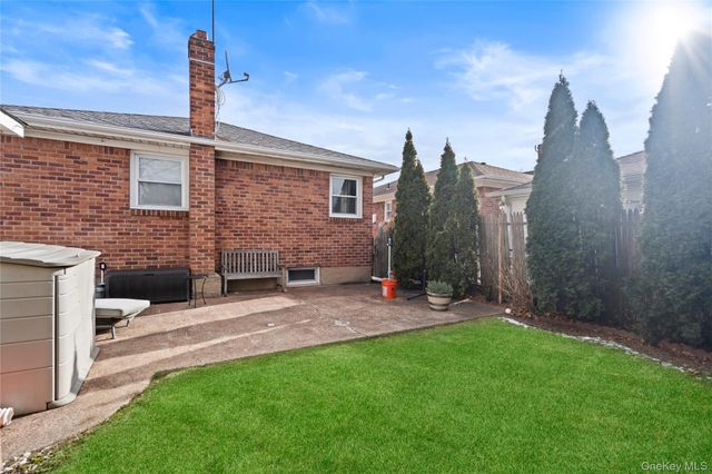 40 Belmont Boulevard, Elmont, NY 11003