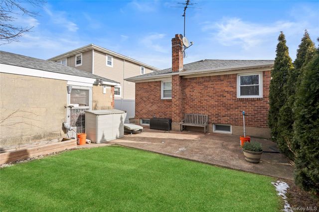 40 Belmont Boulevard, Elmont, NY 11003