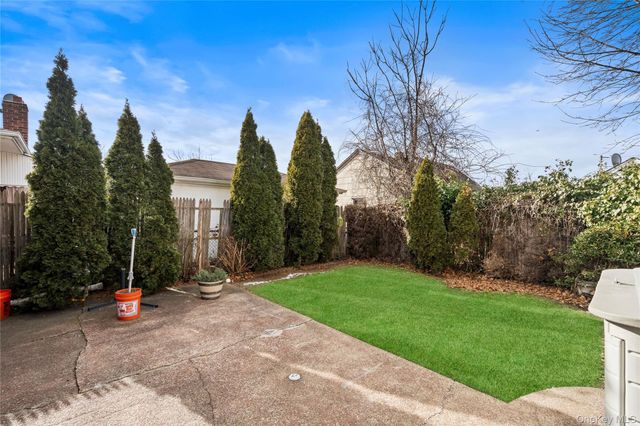 40 Belmont Boulevard, Elmont, NY 11003