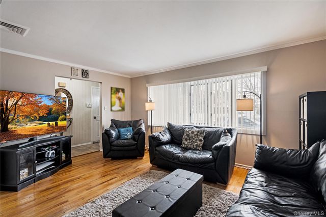 40 Belmont Boulevard, Elmont, NY 11003