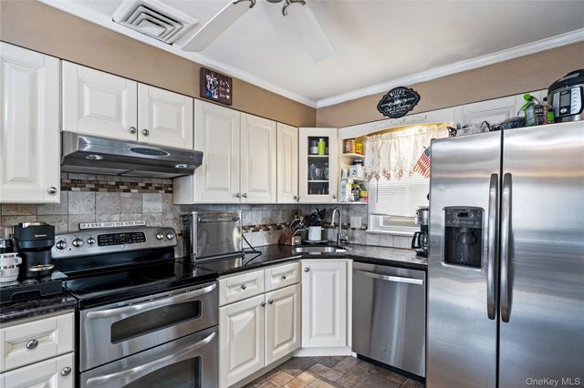 40 Belmont Boulevard, Elmont, NY 11003