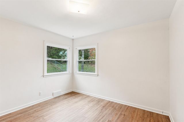 6826 Colby Avenue, Windsor Heights, IA 50324